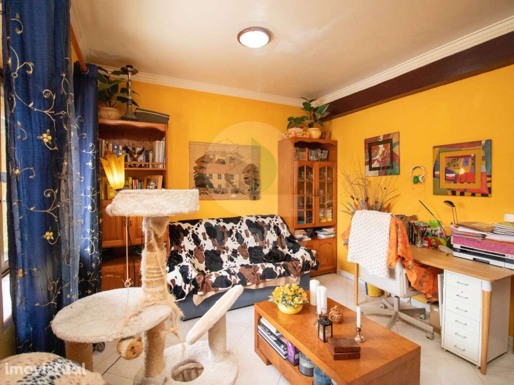 Aconchegante T1+1 com arrecadação na Quinta do Conde - Grande imagem: 3/25