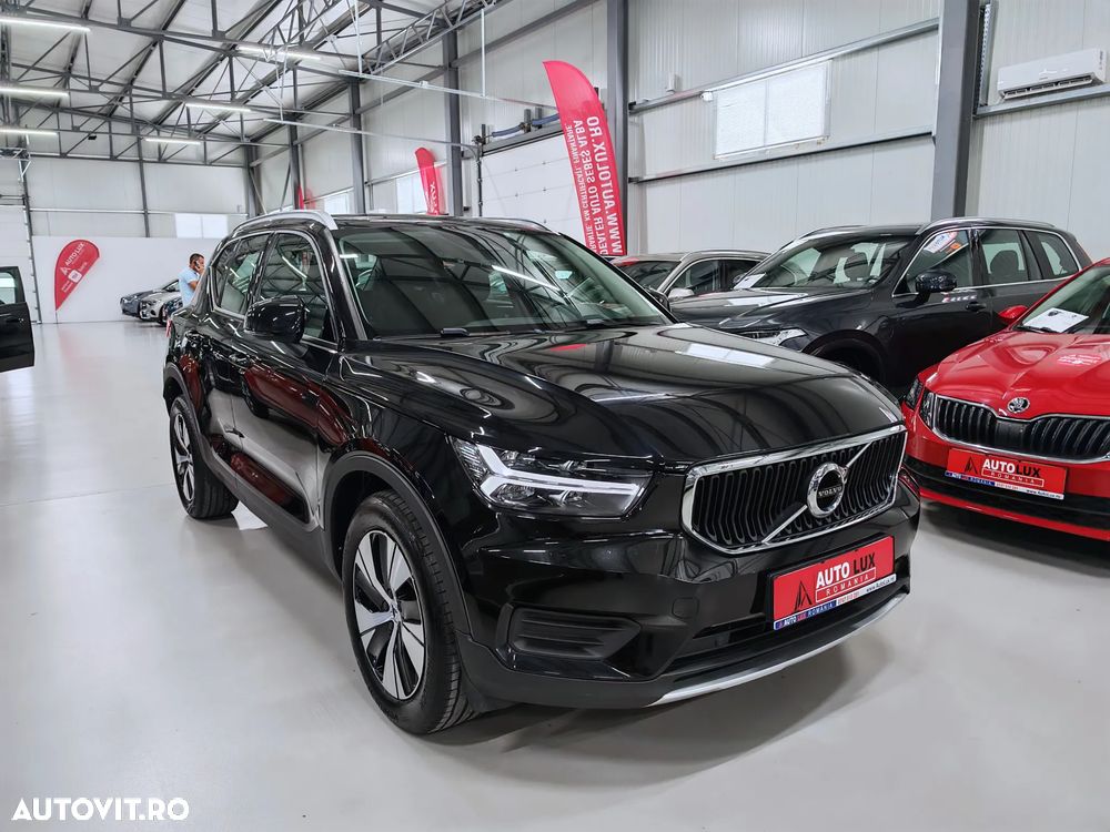 Volvo XC 40 T3 Momentum Pro - 4
