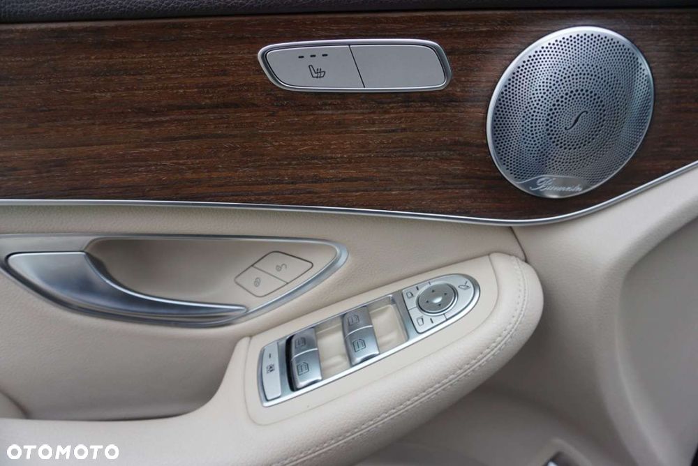 Mercedes-Benz GLC - 14