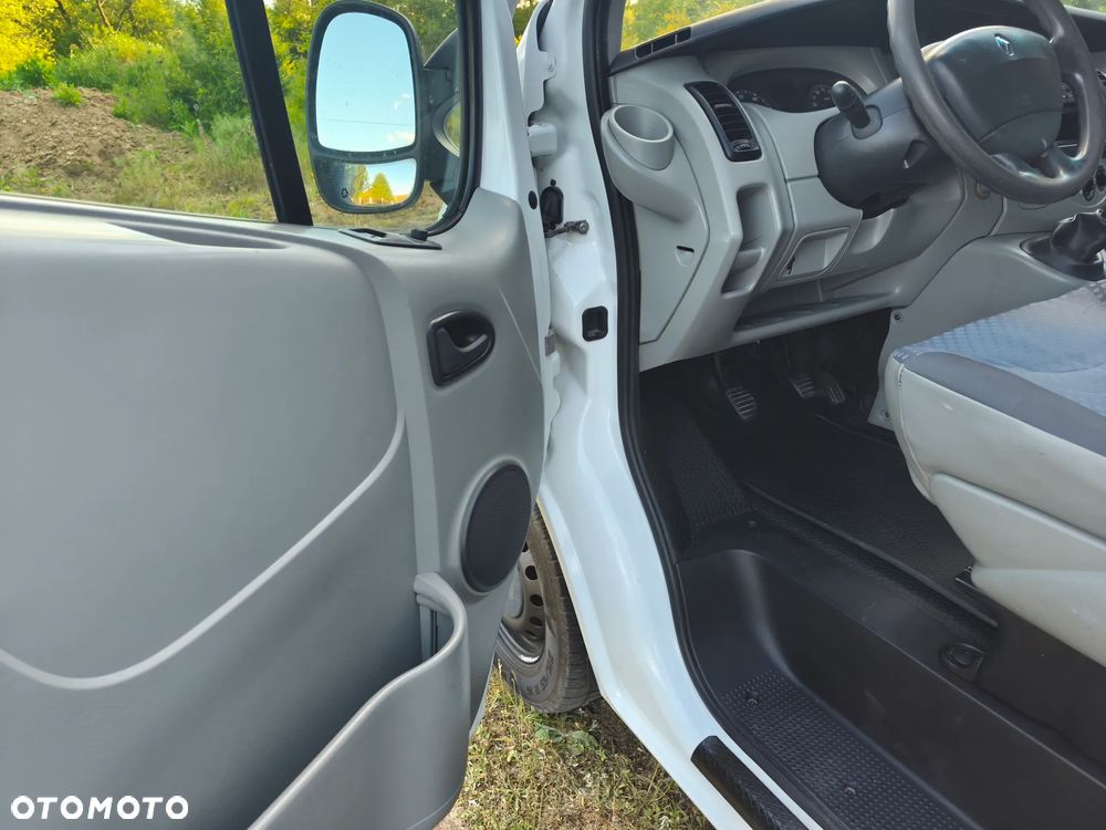 Renault TRAFIC - 17