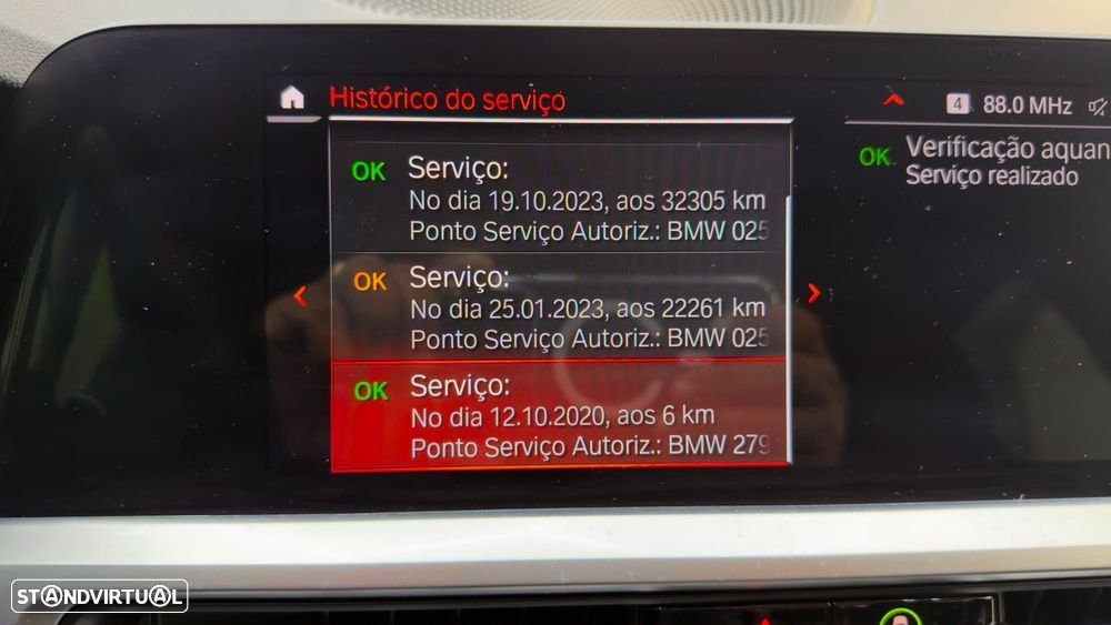BMW 330 e Pack Desportivo M Pro Auto - 33