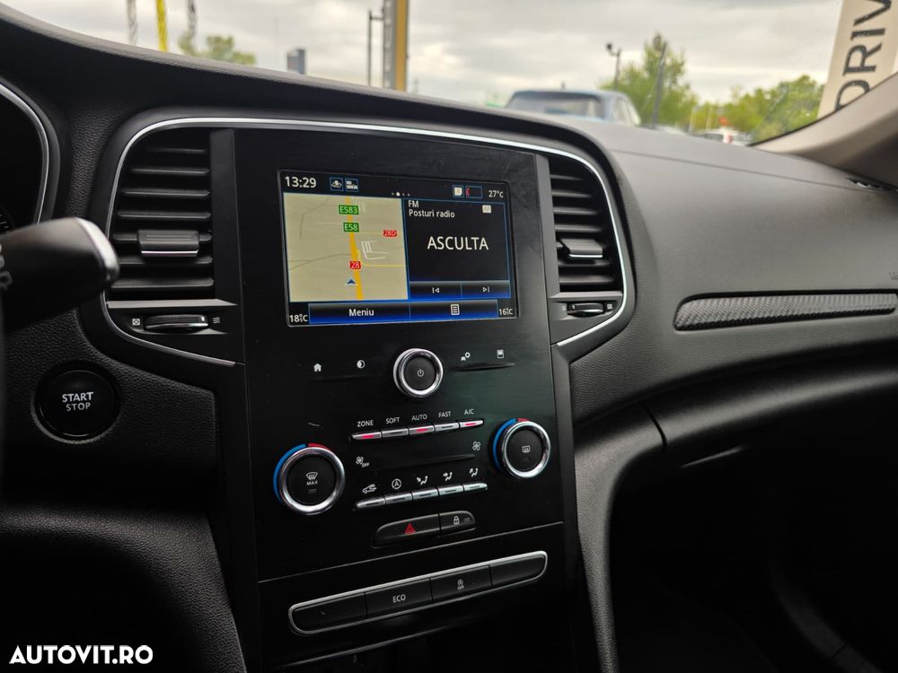 Renault Megane TCe 140 GPF EDC ZEN - 11