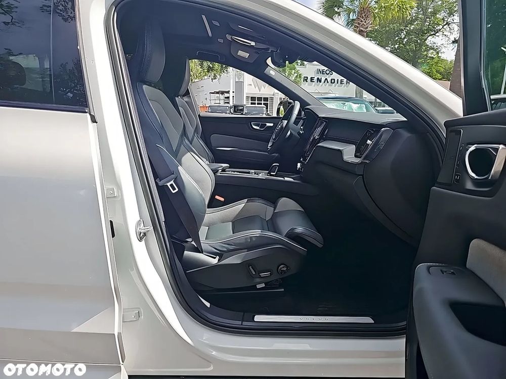 Volvo XC 60 B6 B AWD Geartronic RDesign - 6