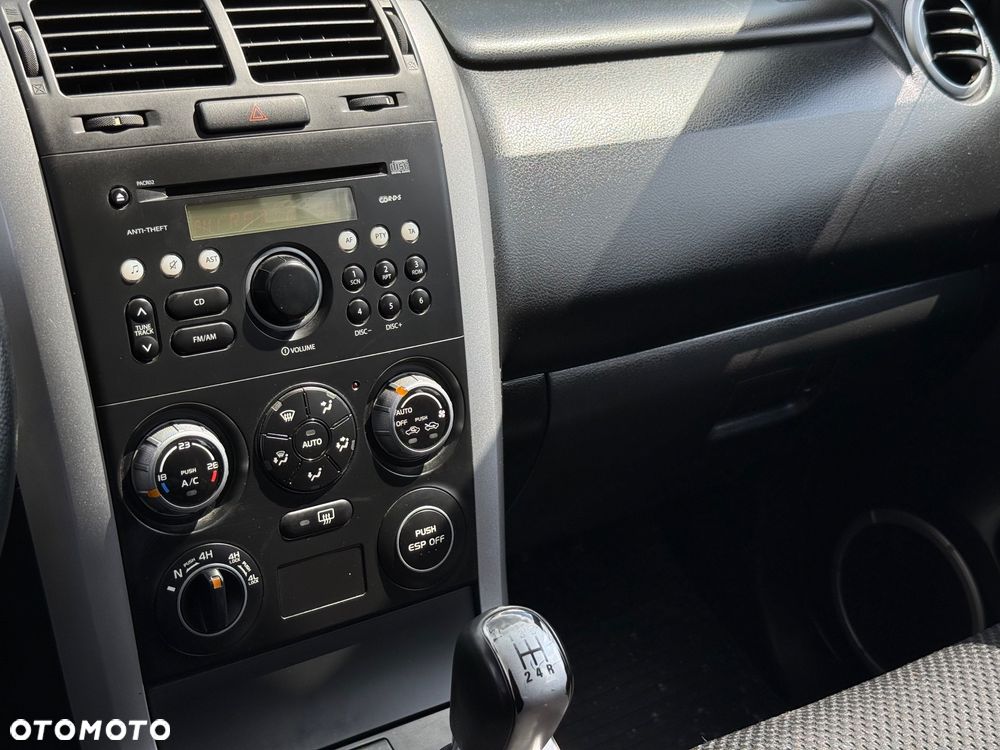 Suzuki Grand Vitara 1.9 DDiS Comfort - 26