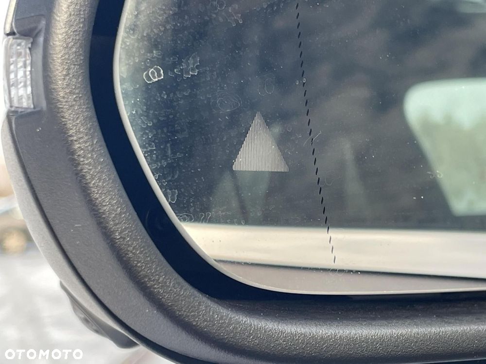 Mercedes-Benz CLA - 25