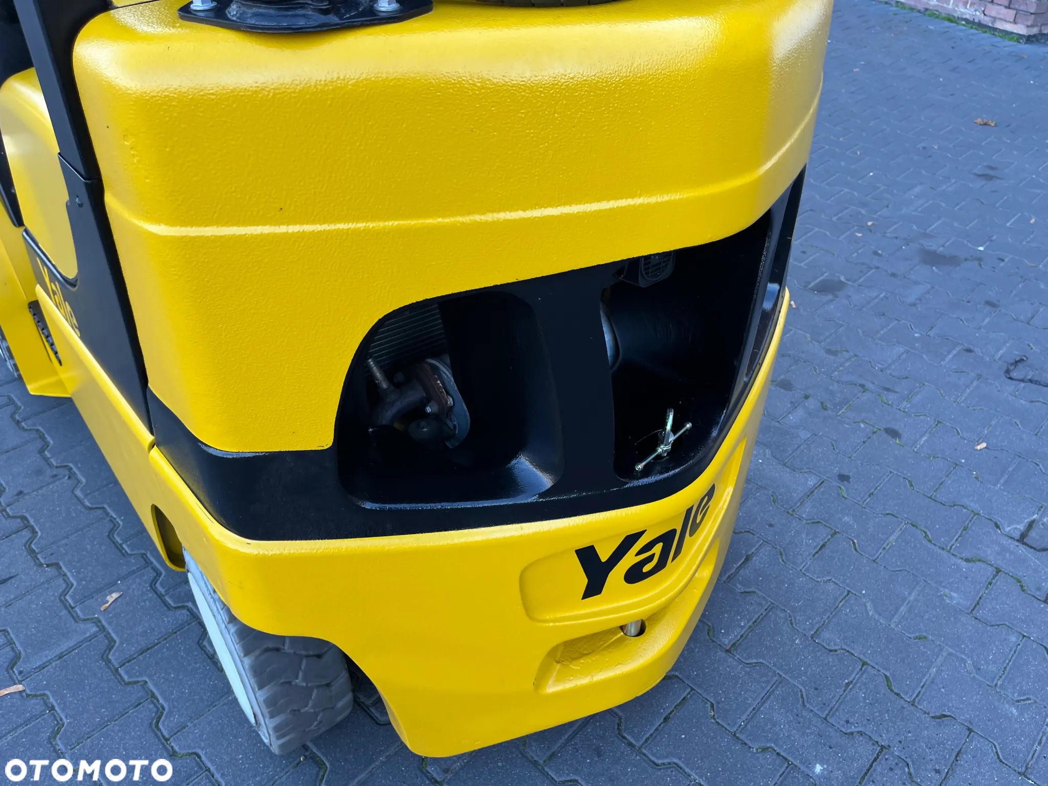 Yale GLC25VX - 17