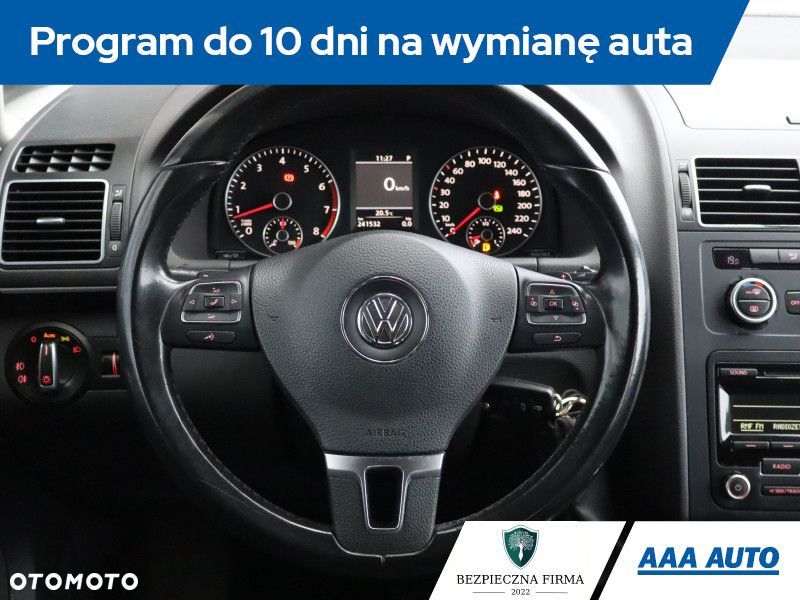 Volkswagen Touran - 20
