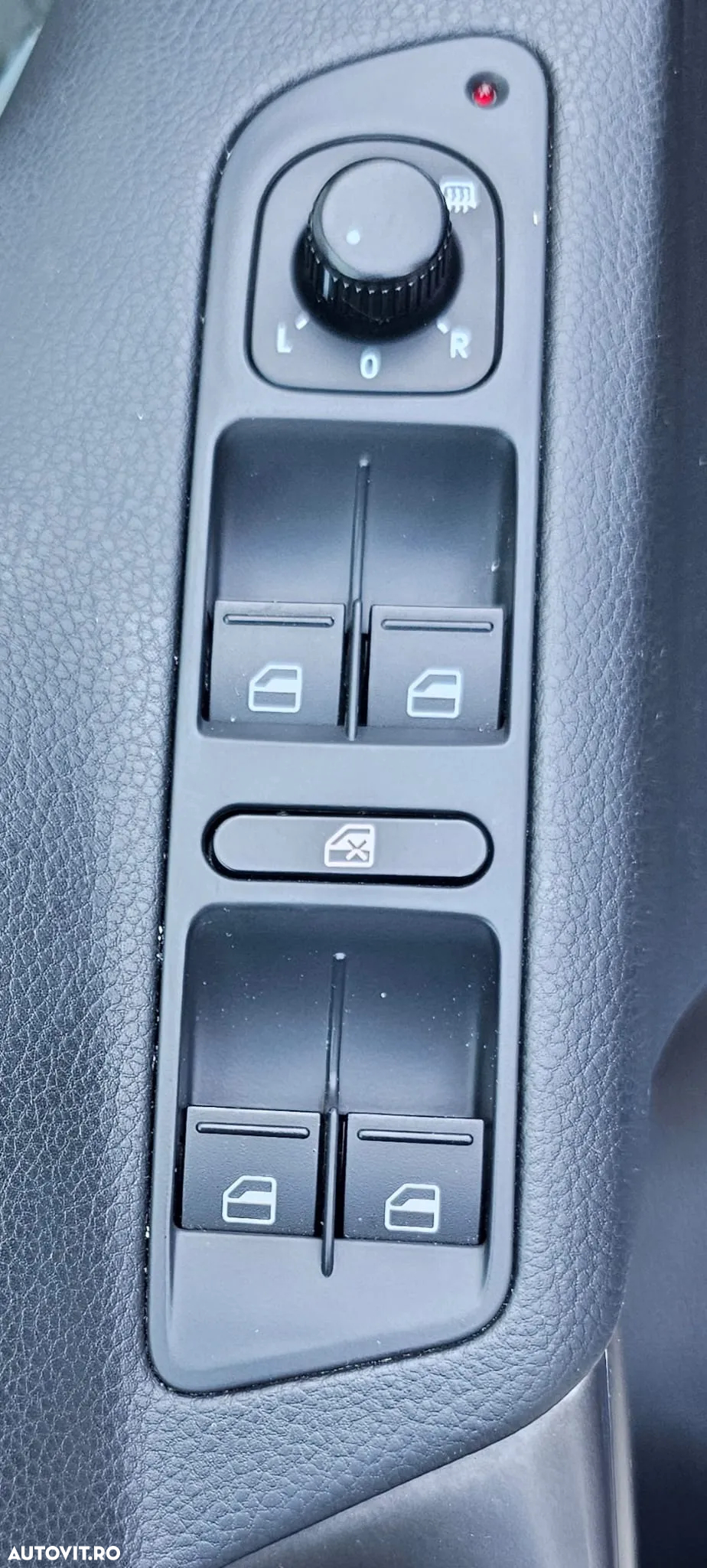 Volkswagen Tiguan 2.0 TDI 4Motion DSG Sport & Style - 10