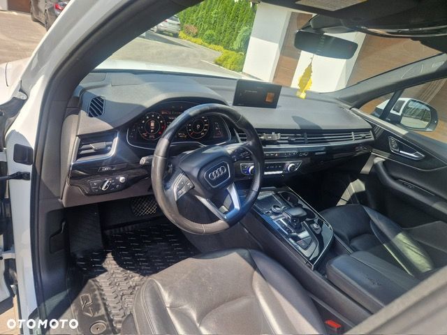 Audi Q7 - 15