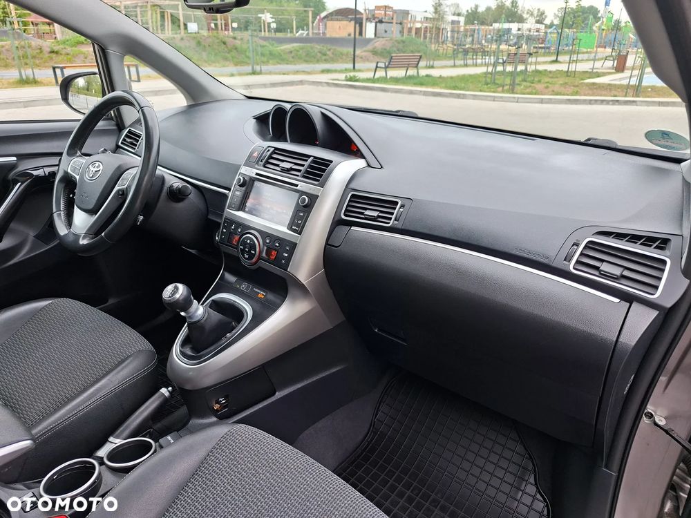 Toyota Verso 1.8 5-Sitzer Executive - 18