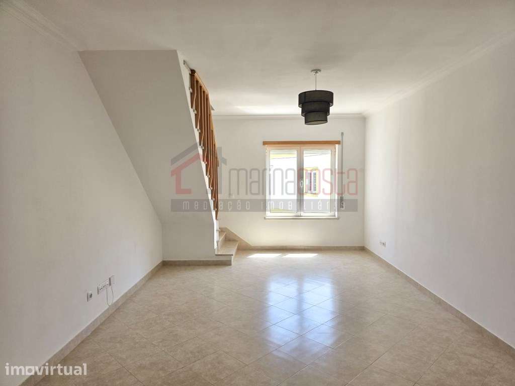 Apartamento T1+1 Duplex com garagem em Atouguia da Baleia - Grande imagem: 3/17