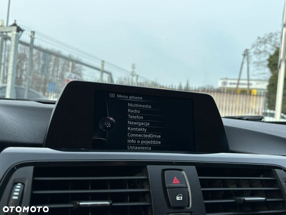 BMW Seria 3 316i Sport Line - 19