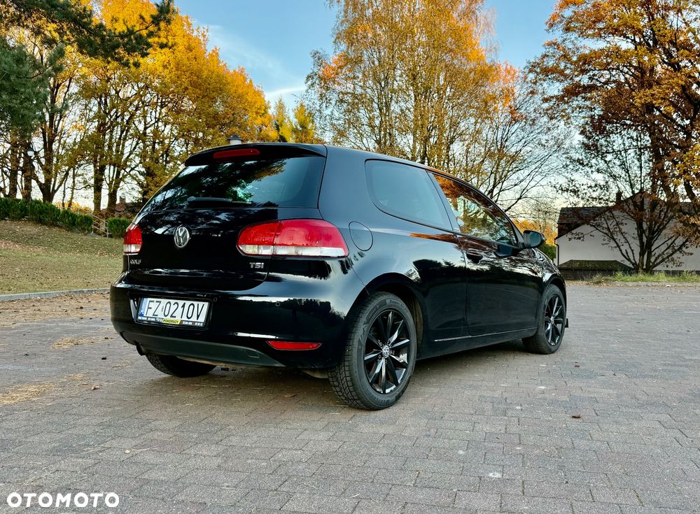 Volkswagen Golf 1.2 TSI BlueMot Comfortline - 24