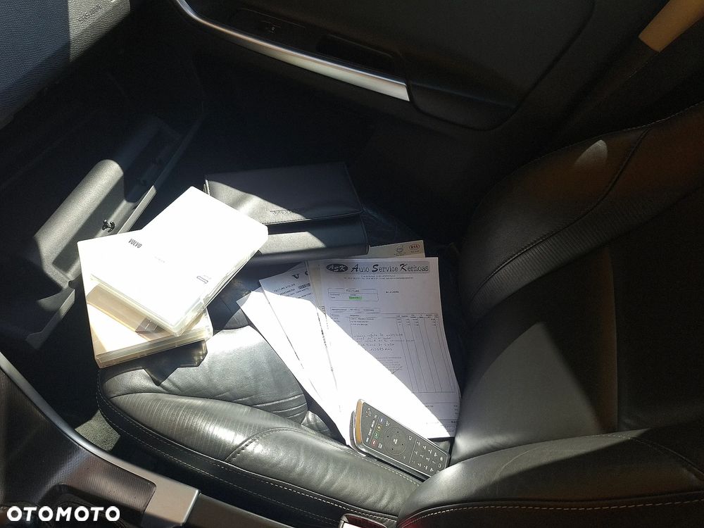 Volvo XC 60 D4 RDesign - 30