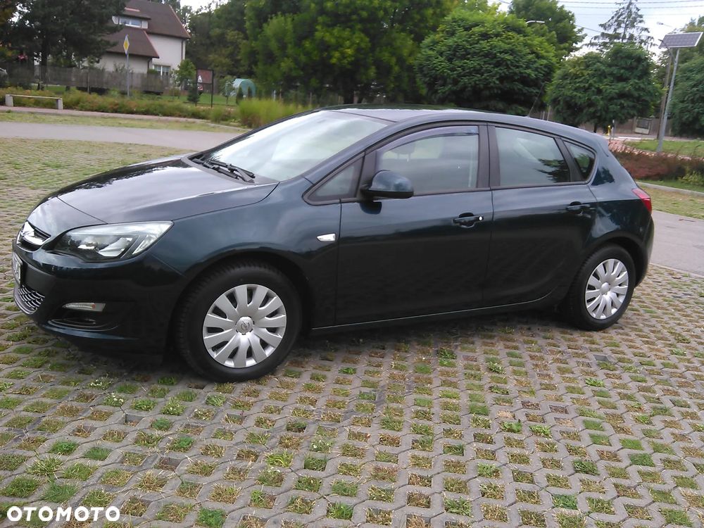 Opel Astra 1.6 Color Edition - 10