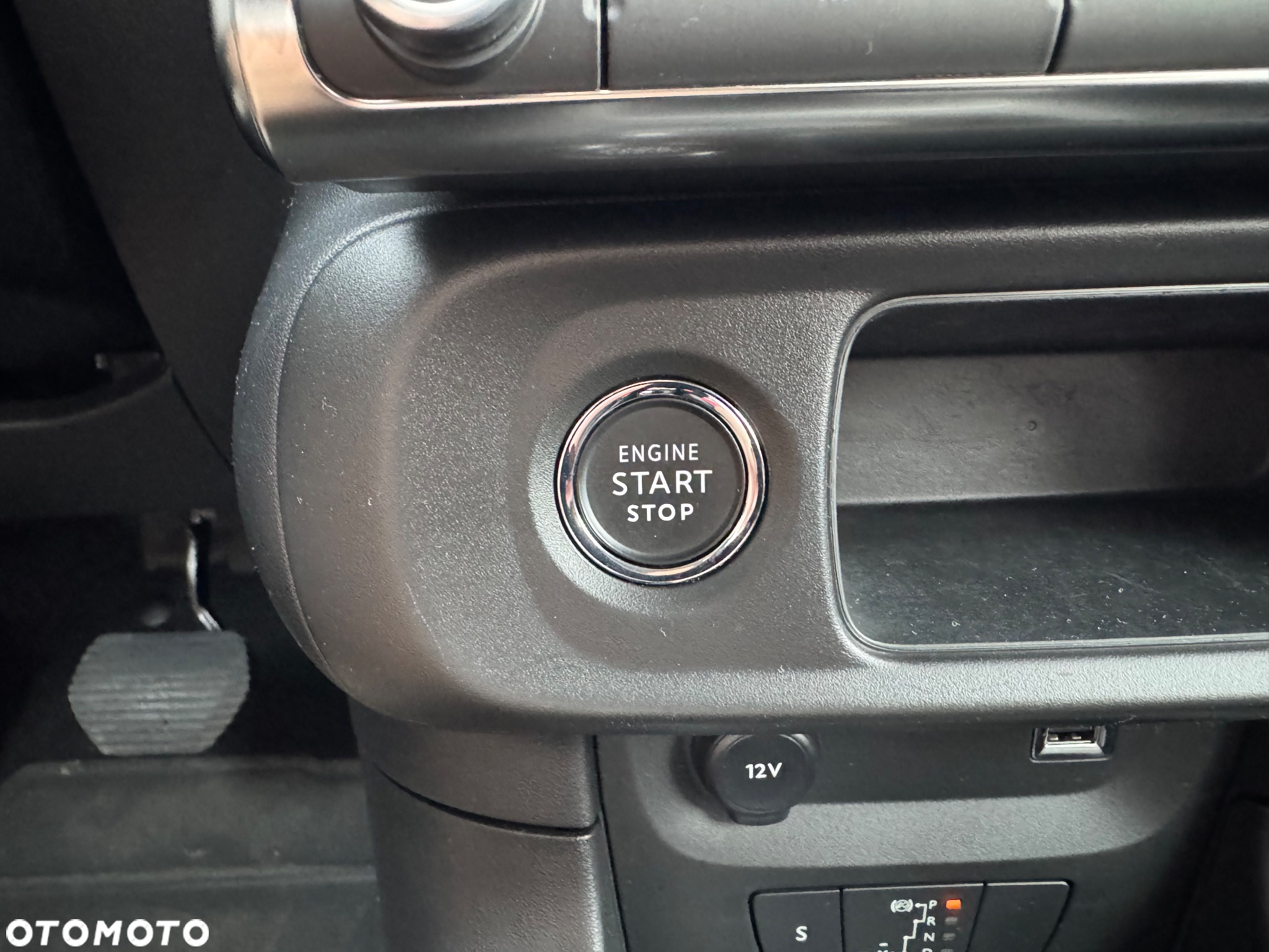 Citroën C3 1.2 PureTech Shine EAT6 - 20
