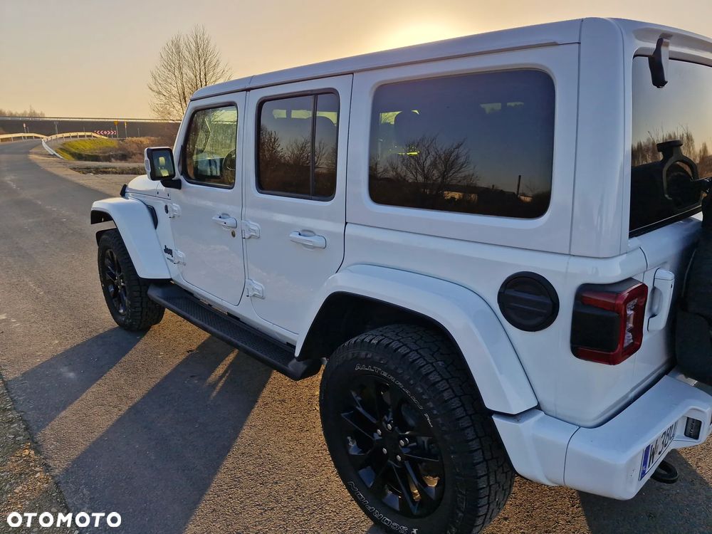 Jeep Wrangler - 10