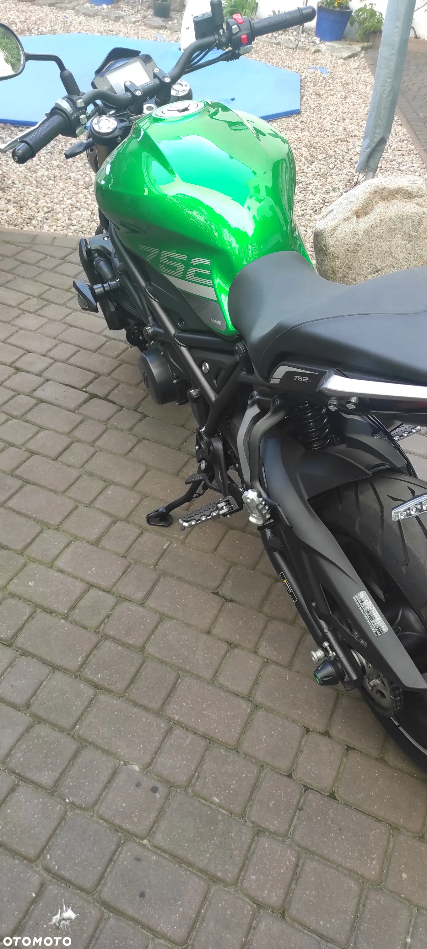 Benelli 752 S - 9