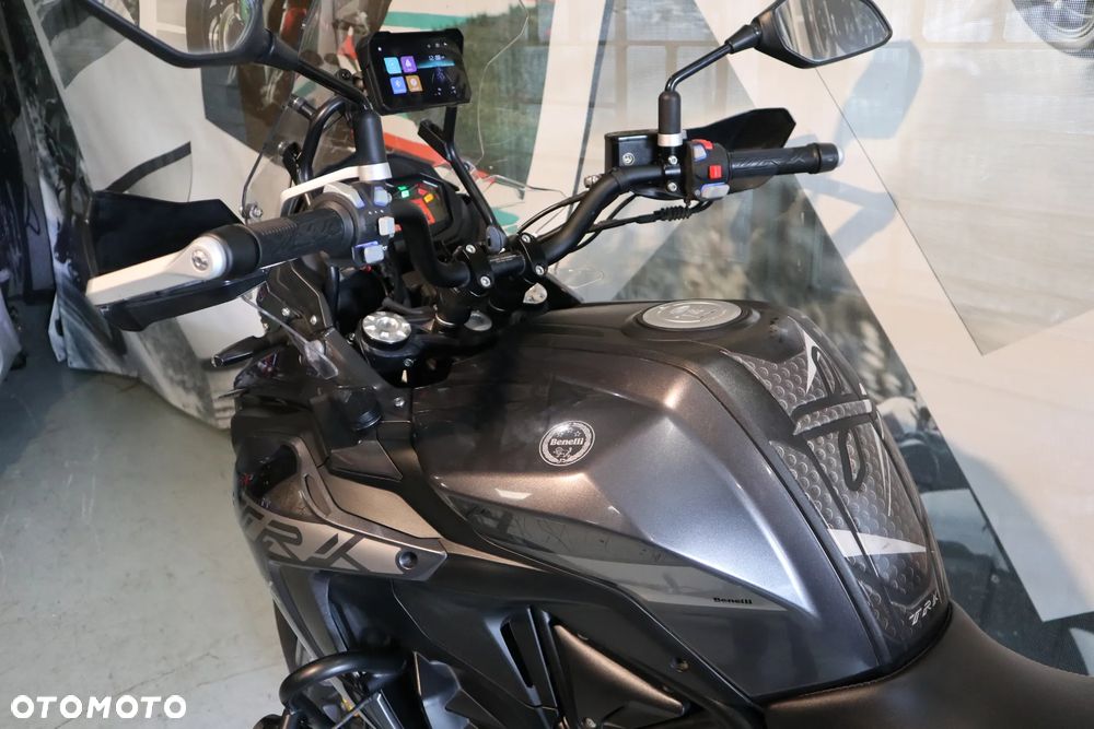 Benelli TRK 502X - 8