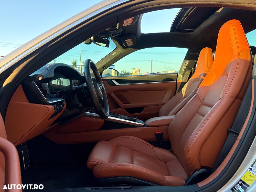 Porsche 911 Carrera PDK - 10