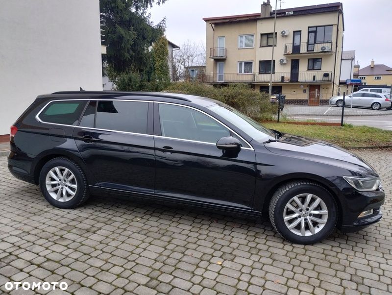 Volkswagen Passat - 8