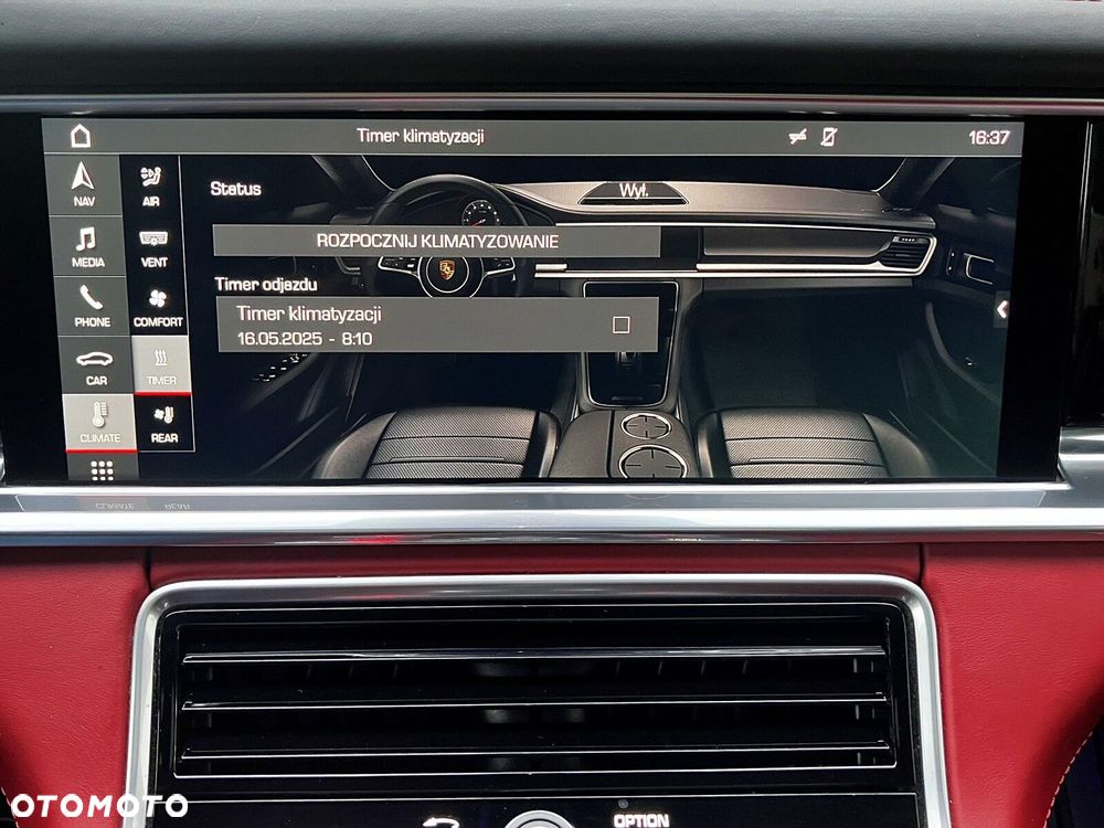 Porsche Panamera 4 E-Hybrid - 30