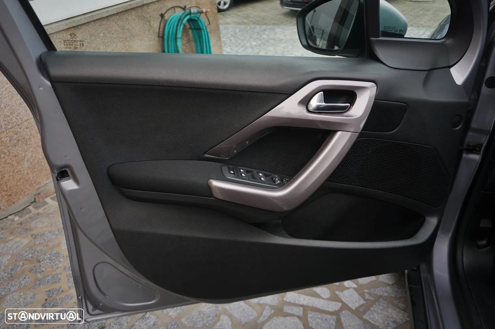 Peugeot 2008 1.4 HDi Active - 10