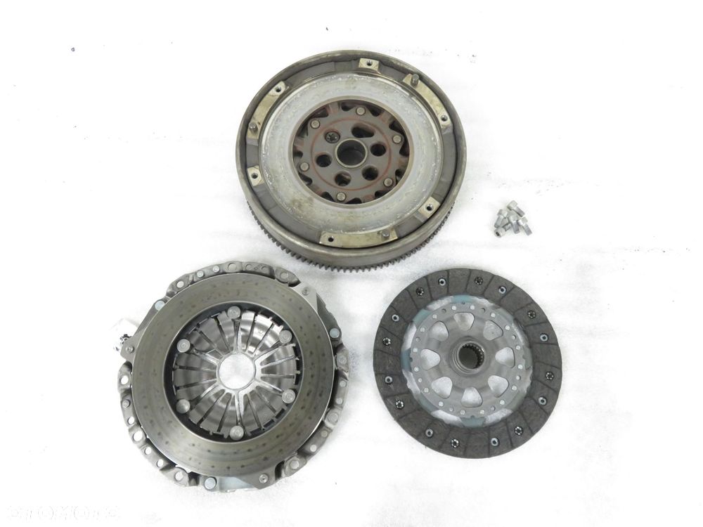 KOŁO DWUMASOWE BMW E90 318 7541018HU 123044610 323064210 - 1
