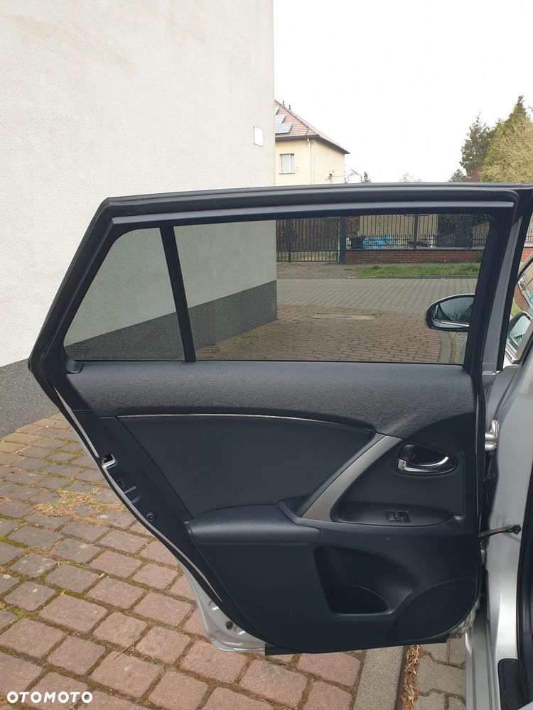 Toyota Avensis Touring Sports 1.8 Edition S+ - 33