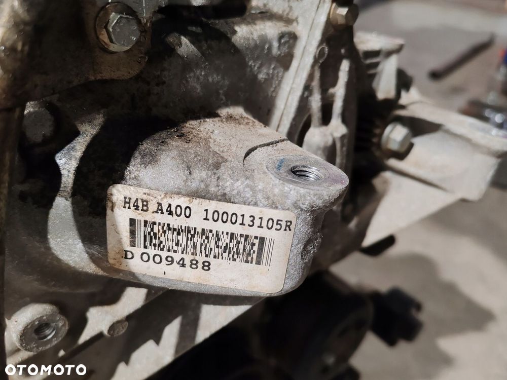 Silnik uszkodzony H4B A400 0.9 900 TCE Renault Clio IV Captur 13-18 - 8