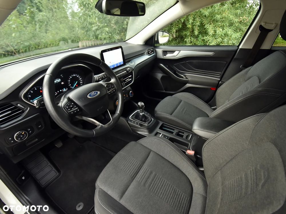 Ford Focus - 19