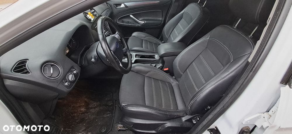 Ford Mondeo 2.0 T Titanium S - 10