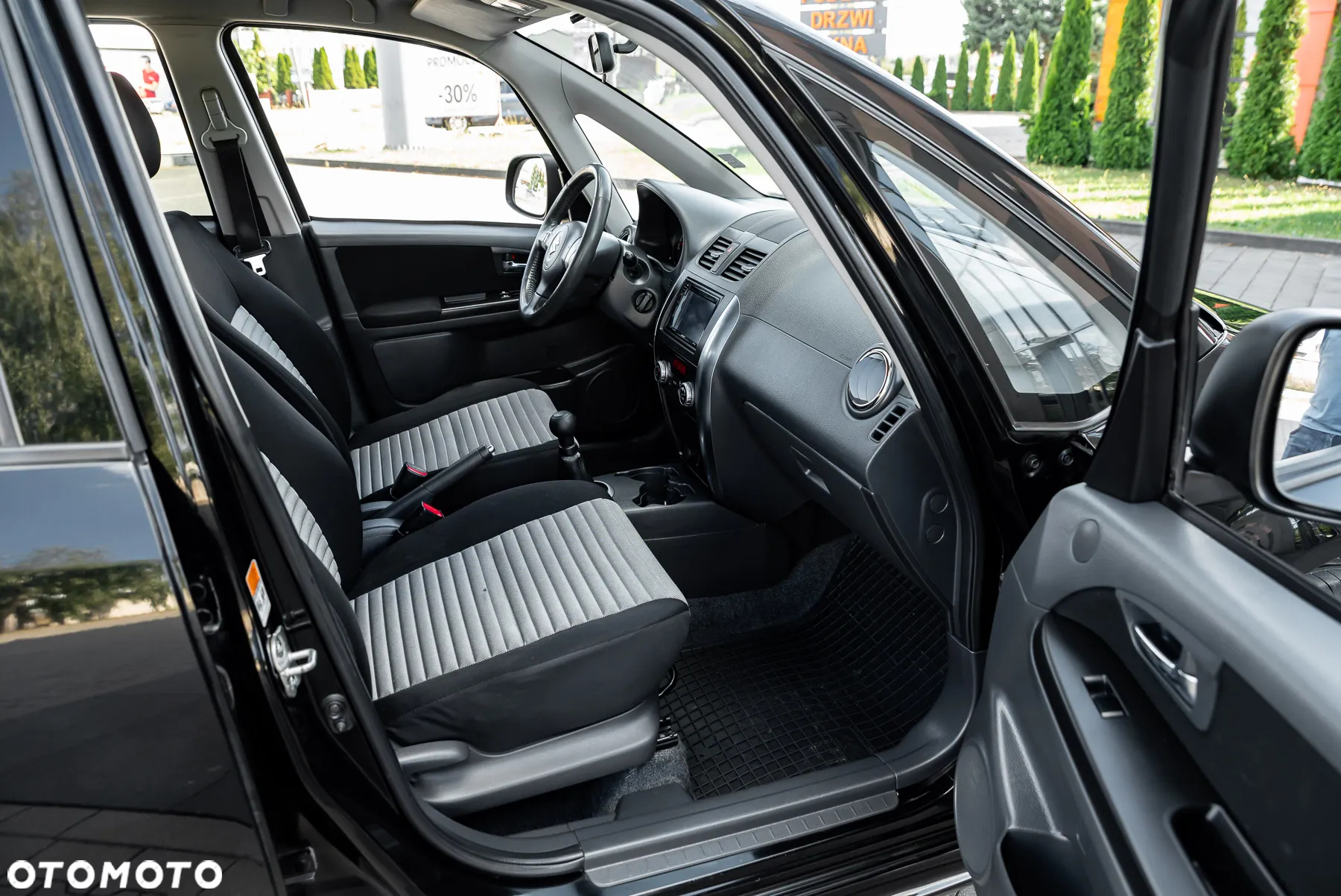 Suzuki SX4 1.6 Premium - 23