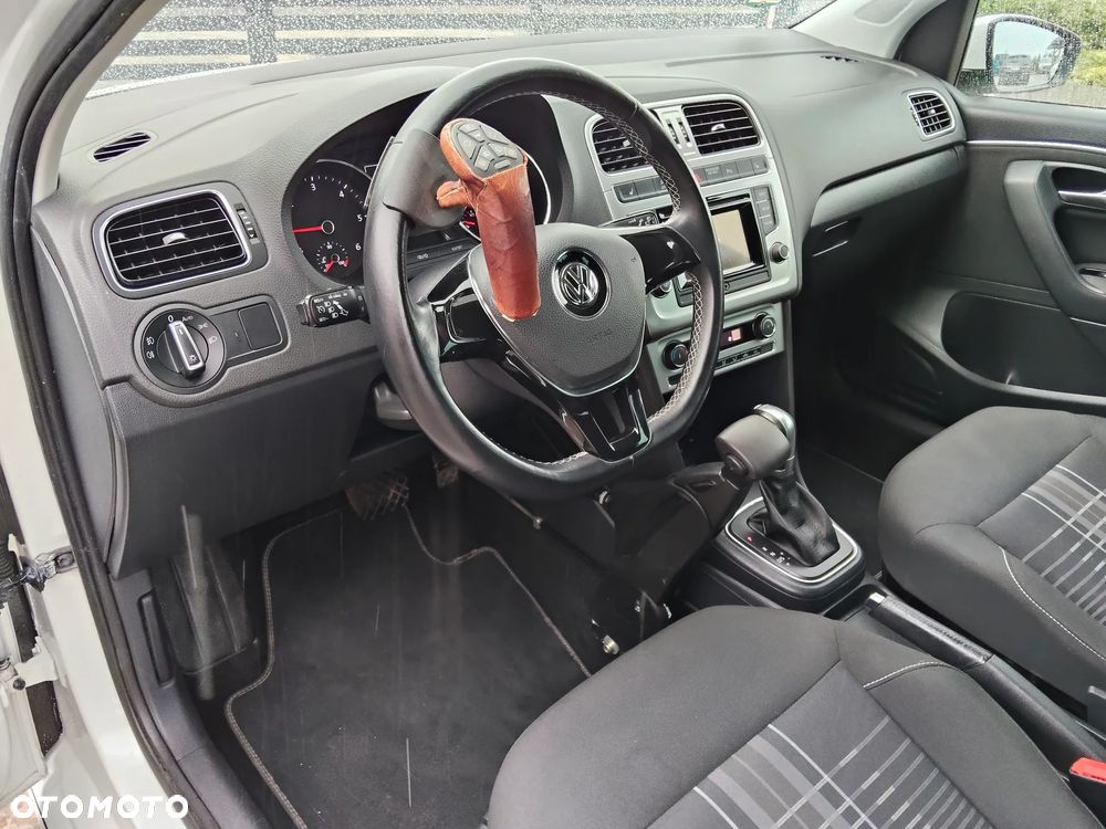 Volkswagen Polo 1.4 TDI Blue Motion Technology DSG Allstar - 14