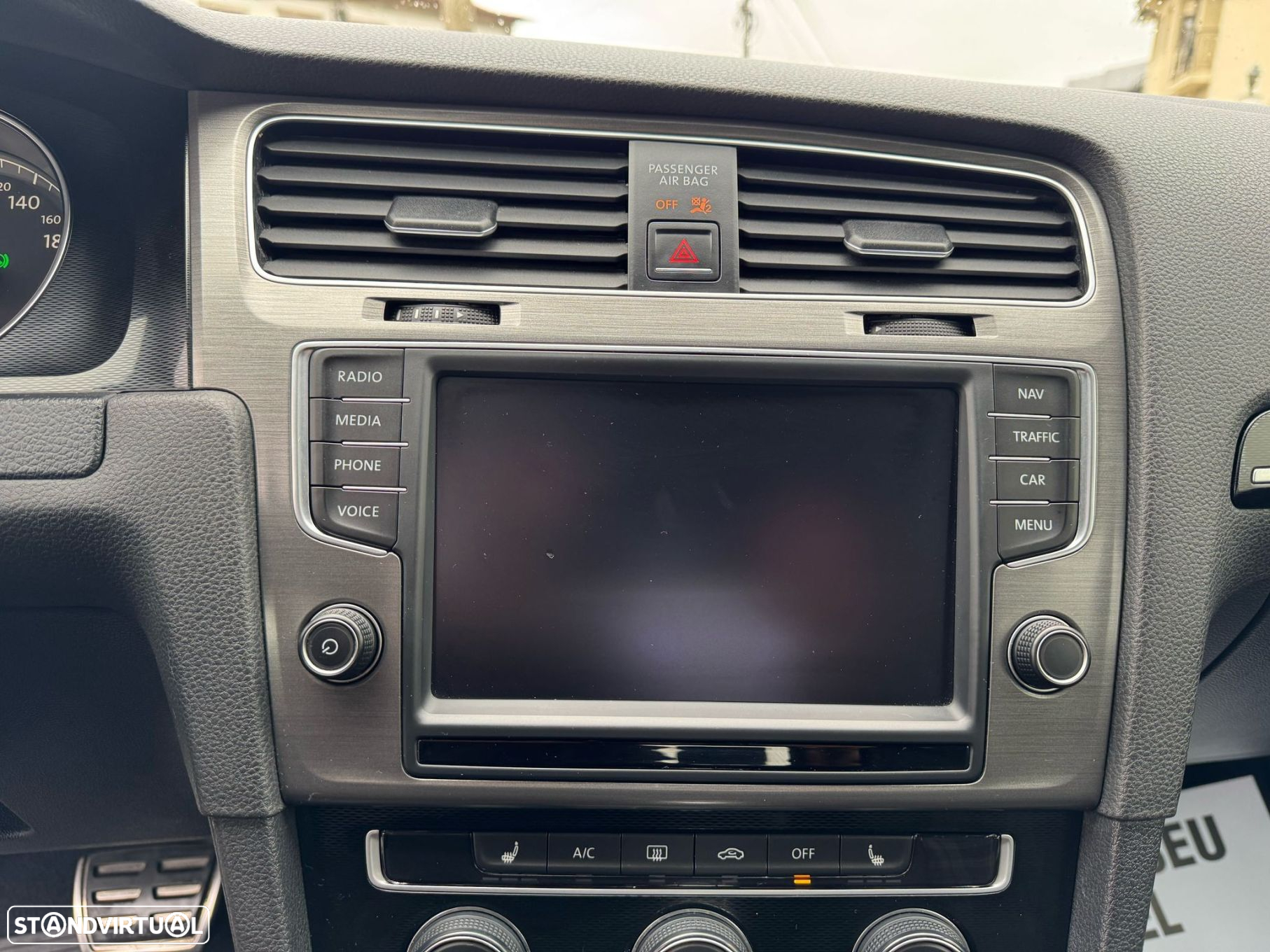 VW Golf 2.0 TSi GTi DSG - 37