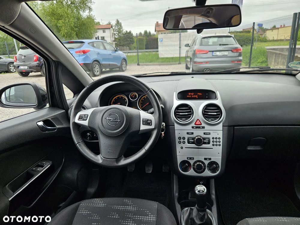 Opel Corsa 1.4 16V Satellite - 20