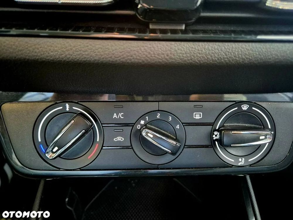 Skoda Fabia 1.0 TSI Ambition DSG - 19