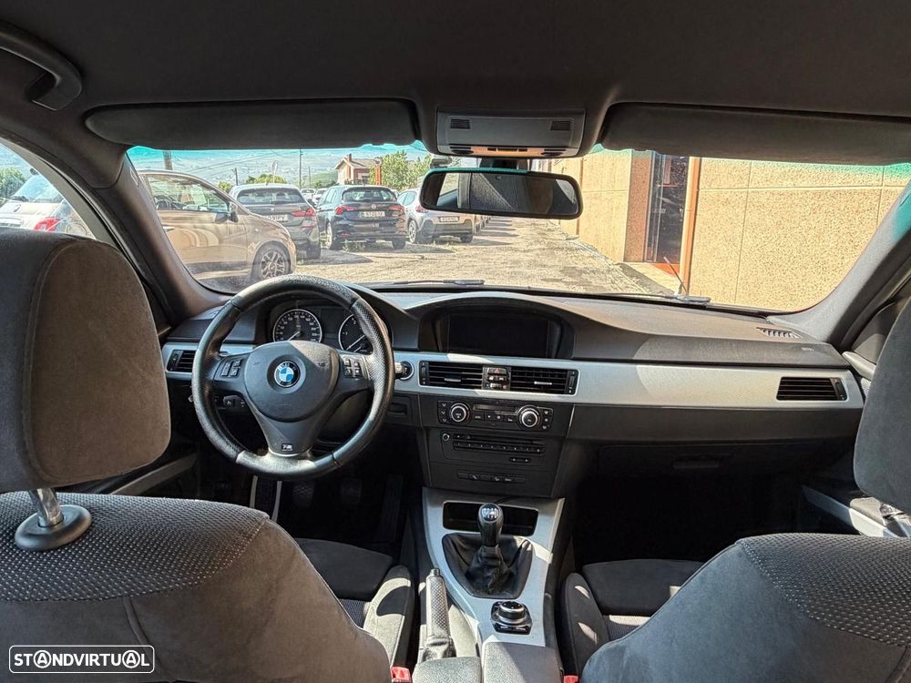 BMW 320 d xDrive Pack M - 6