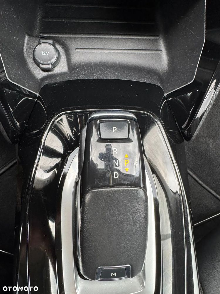 Peugeot 2008 - 4