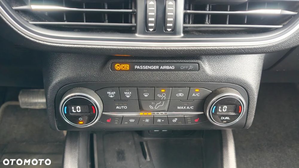 Ford Focus 1.0 EcoBoost Titanium - 15