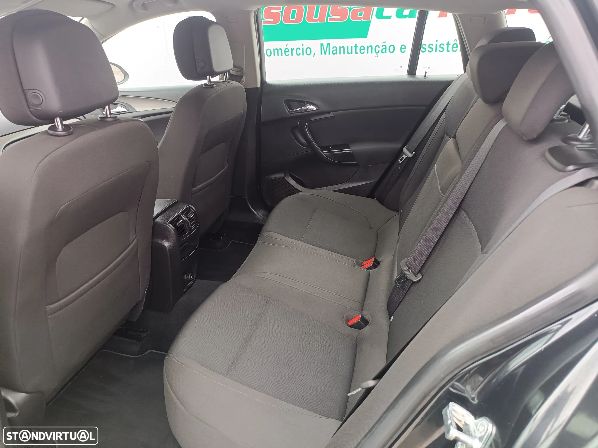 Opel Insignia Sports Tourer 2.0 CDTi Executive S/S - 19