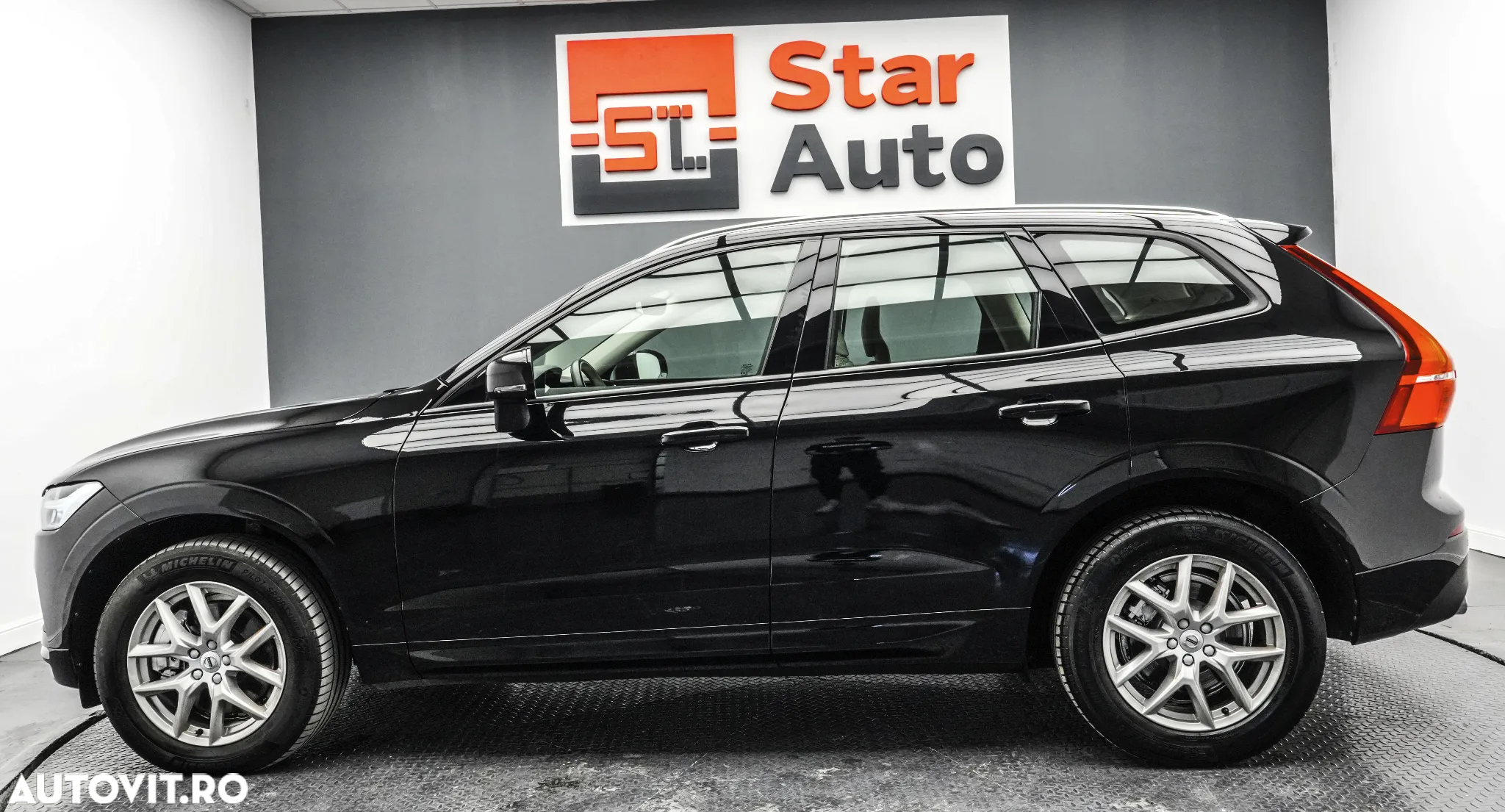 Volvo XC 60 D4 Momentum Pro - 9