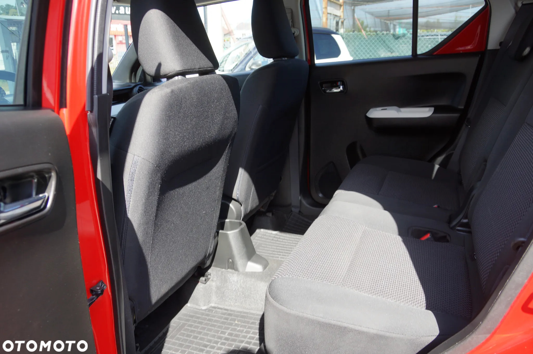 Suzuki Ignis 1.2 Premium 4WD - 29