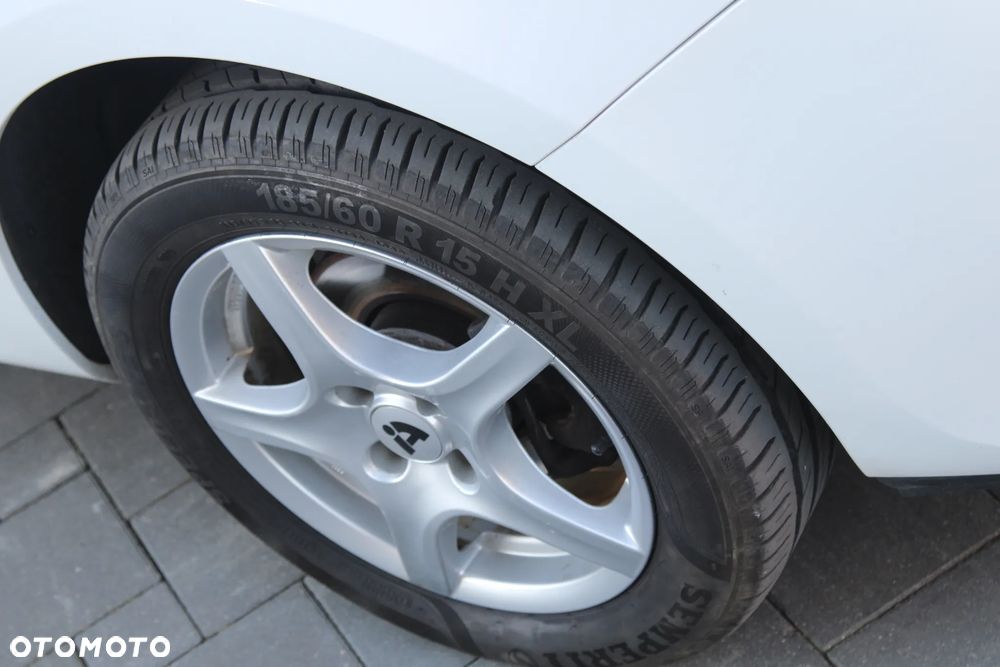 Renault Clio 1.2 16V 75 Yahoo - 9