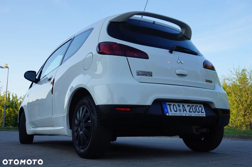 Mitsubishi Colt - 14