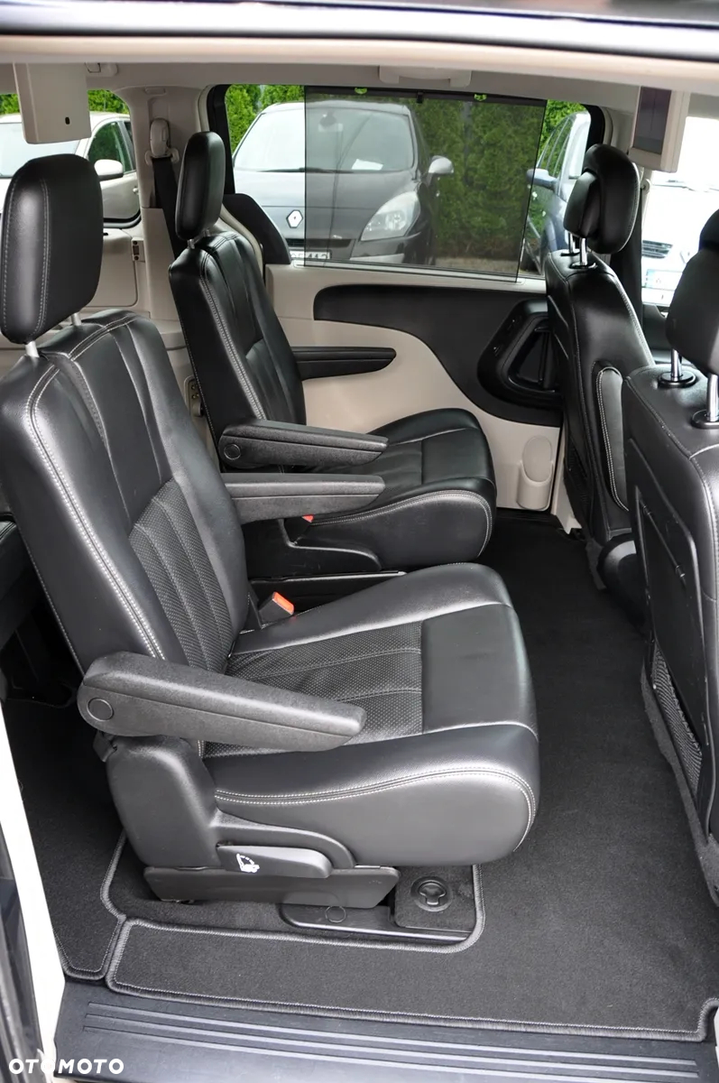 Lancia Voyager 3.6 V6 VVT 24v Platinum - 15