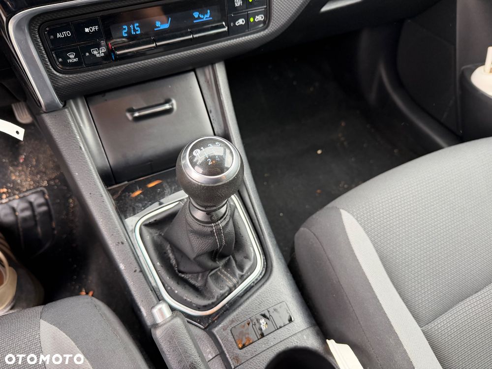 Toyota Auris - 18
