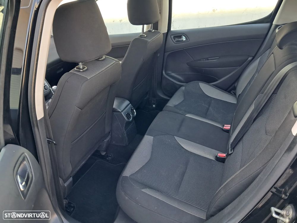 Peugeot 308 1.6 HDi Executive - 19