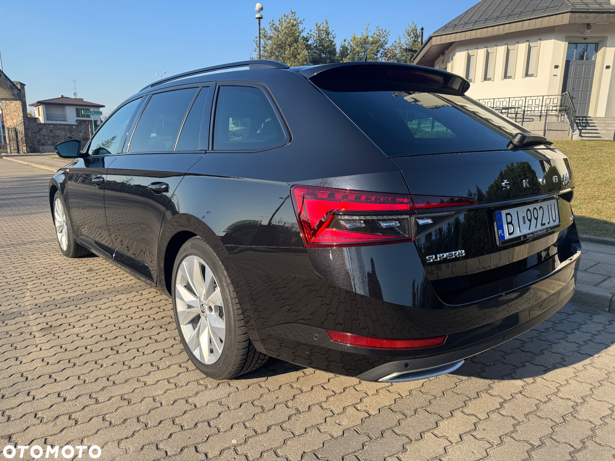 Skoda Superb 2.0 TDI SCR 4x4 Sportline DSG - 6