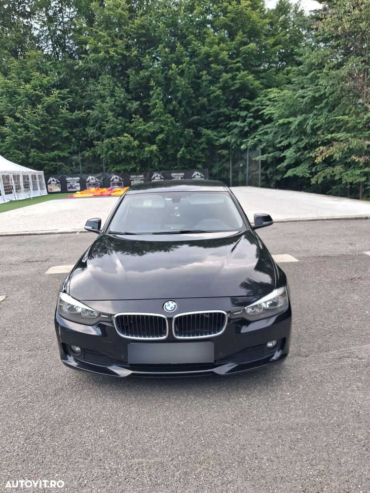BMW Seria 3 318d Blue Performance - 3